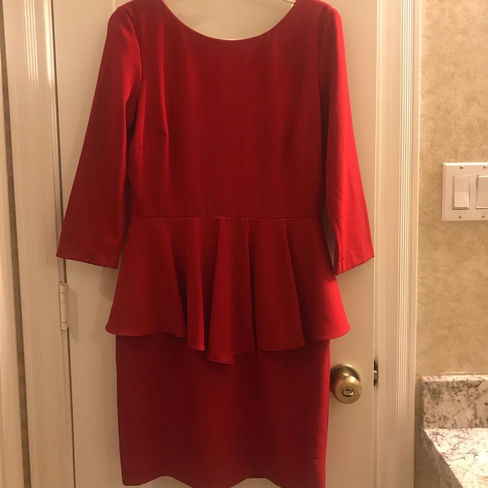 Belle by Badgley Mischka red cocktail dress. Sz 4.